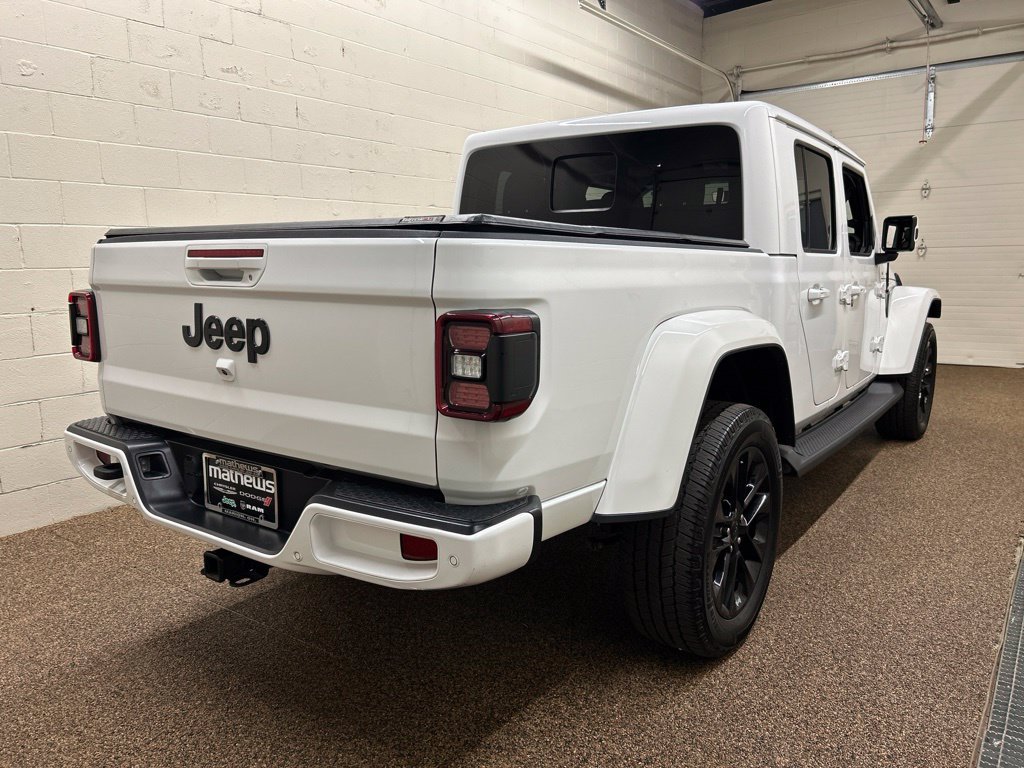 Used 2021 Jeep Gladiator Overland AWD/4WD image 2