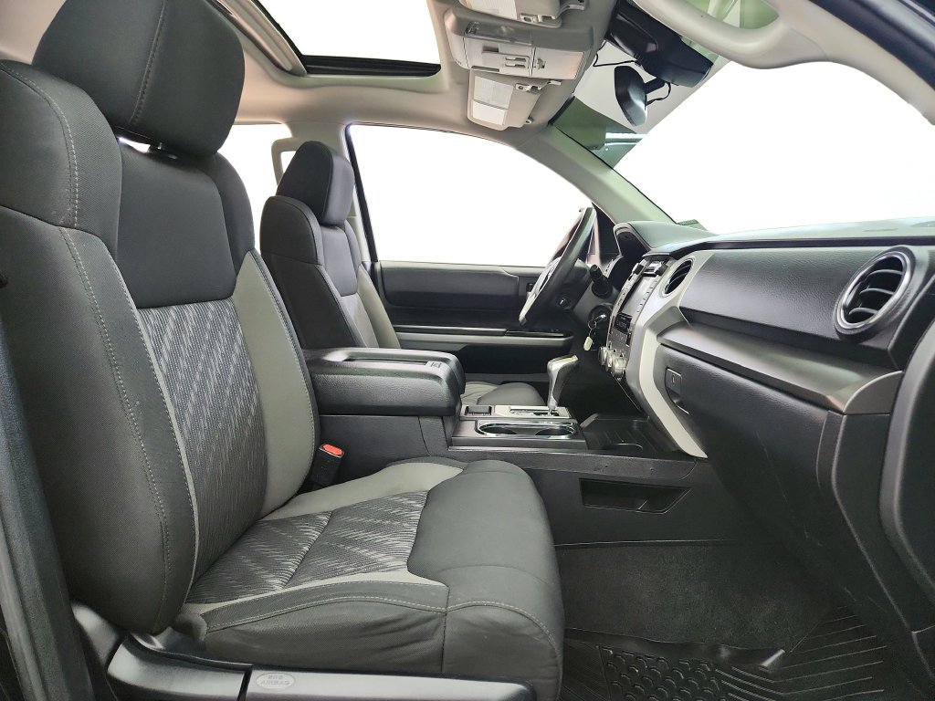 Used 2018 Toyota Tundra SR5 AWD/4WD image 25