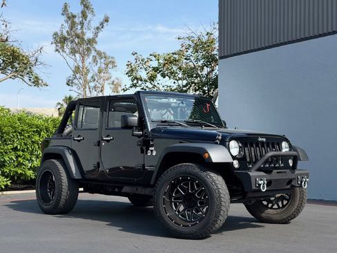 Used 2017 Jeep Wrangler Unlimited Sport w/ Max Tow Package image 2