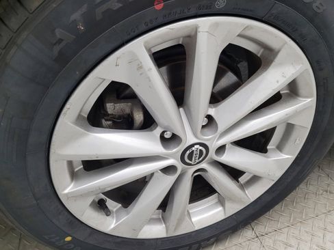 Used 2019 Nissan Rogue Sport SV image 31