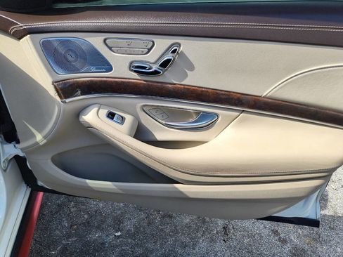 Used 2019 Mercedes-Benz S 560 Sedan image 54