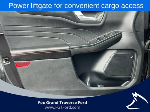 Certified 2025 Ford Escape ST-Line Select AWD/4WD image 13