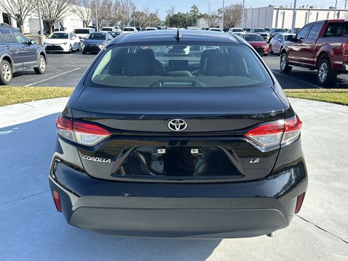 Certified 2024 Toyota Corolla LE image 9