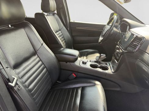 Used 2019 Jeep Grand Cherokee Limited X AWD/4WD image 16