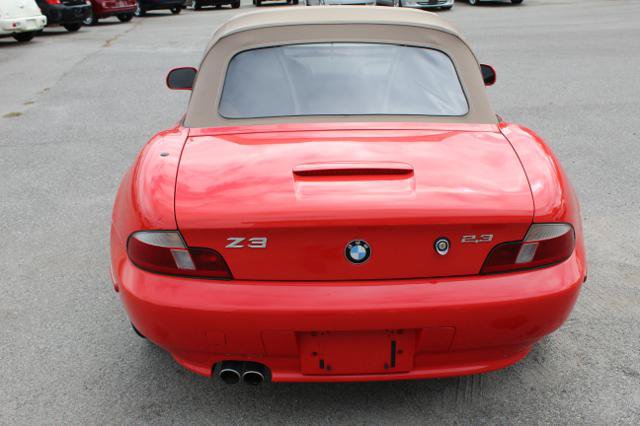 Used 2000 BMW Z3 2.5i RWD image 5