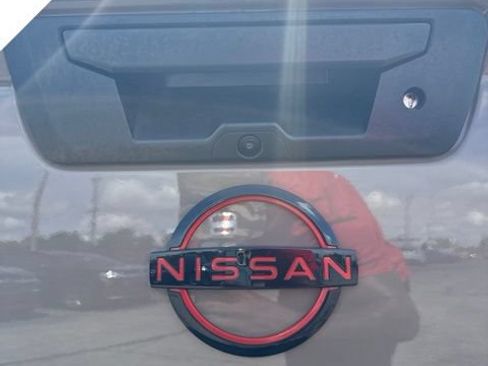 Used 2023 Nissan Frontier Pro-X w/ Technology Package RWD image 13