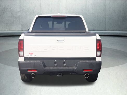 Used 2025 Honda Ridgeline RTL image 16