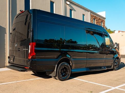 Used 2021 Mercedes-Benz G 63 AMG 4MATIC image 4