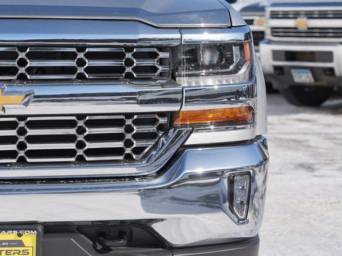 Used 2018 Chevrolet Silverado 1500 LT w/ All Star Edition image 9