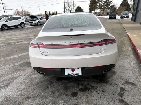 Used 2014 Lincoln MKZ w/ Equipment Group 102A Reserve image 4