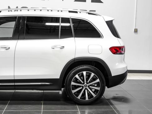 Used 2021 Mercedes-Benz GLB 250 w/ Premium Package image 14