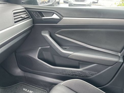 Certified 2024 Volkswagen Jetta Sport FWD image 20
