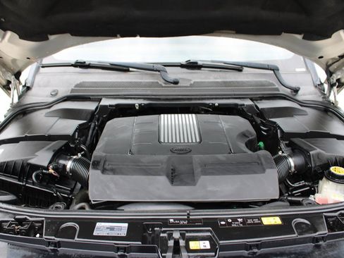 Used 2015 Land Rover LR4 HSE LUX image 45