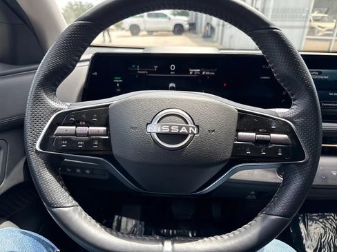 Used 2024 Nissan Ariya FWD image 16