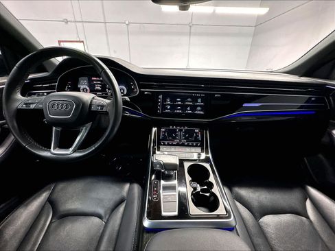 Used 2023 Audi Q8 Premium Plus w/ Premium Plus Package AWD/4WD image 16