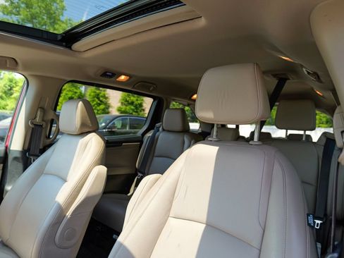 Used 2023 Honda Odyssey EX-L image 24