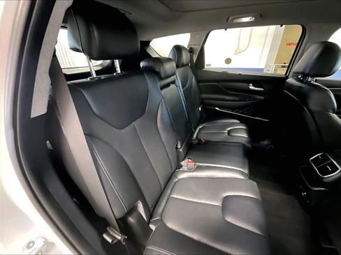 Used 2019 Hyundai Santa Fe AWD image 16