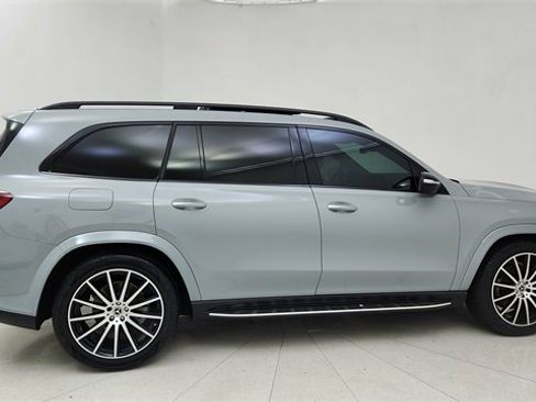 Used 2025 Mercedes-Benz GLS 450 4MATIC image 6