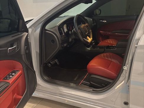 Used 2022 Dodge Charger SRT Hellcat w/ Harman/Kardon Audio Group image 10