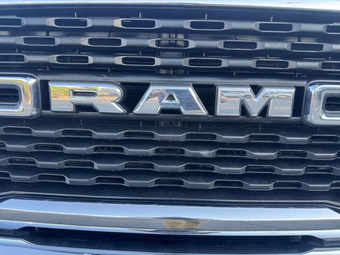 Used 2023 RAM 3500 Big Horn w/ Level 1 Equipment Group AWD/4WD image 9