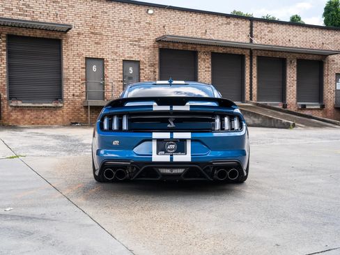 Used 2020 Ford Mustang Shelby GT500 w/ Technology Package RWD image 8