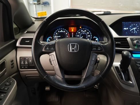 Used 2011 Honda Odyssey Touring image 11