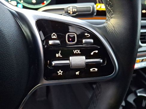 Used 2023 Mercedes-Benz GLE 350 4MATIC image 18