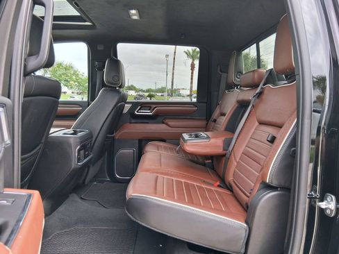 Used 2025 GMC Sierra 2500 Denali Ultimate AWD/4WD image 27