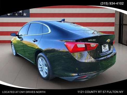 Used 2016 Chevrolet Malibu LT w/ Leather Package FWD image 7