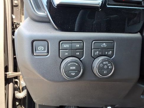 New 2026 Chevrolet Silverado 1500 RST w/ Dark Appearance Package AWD/4WD image 21