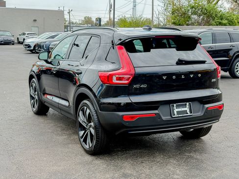 Used 2024 Volvo XC40 B5 Plus w/ Protection Package Premier AWD/4WD image 11