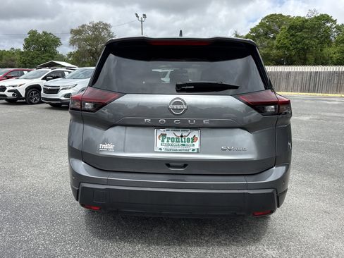 Used 2024 Nissan Rogue SV AWD/4WD image 4
