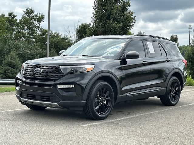 Used 2023 Ford Explorer XLT w/ Equipment Group 202A AWD/4WD image 1