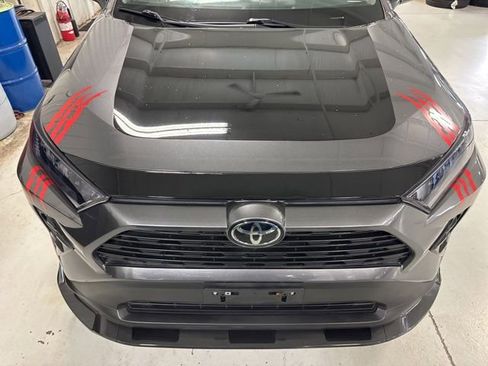 Used 2021 Toyota RAV4 XLE w/ Convenience Package AWD/4WD image 34