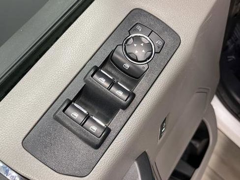 Used 2017 Ford F150 XLT image 20