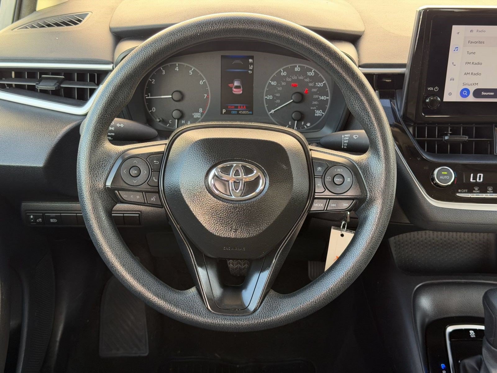 Used 2025 Toyota Corolla LE FWD image 10