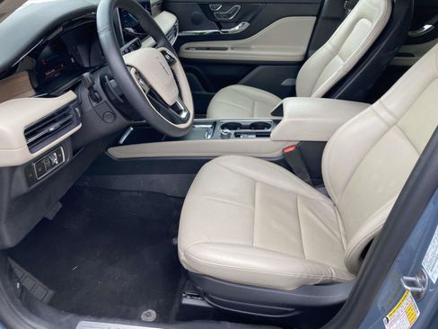 Certified 2025 Lincoln Corsair Reserve w/ Towing Package FWD image 21