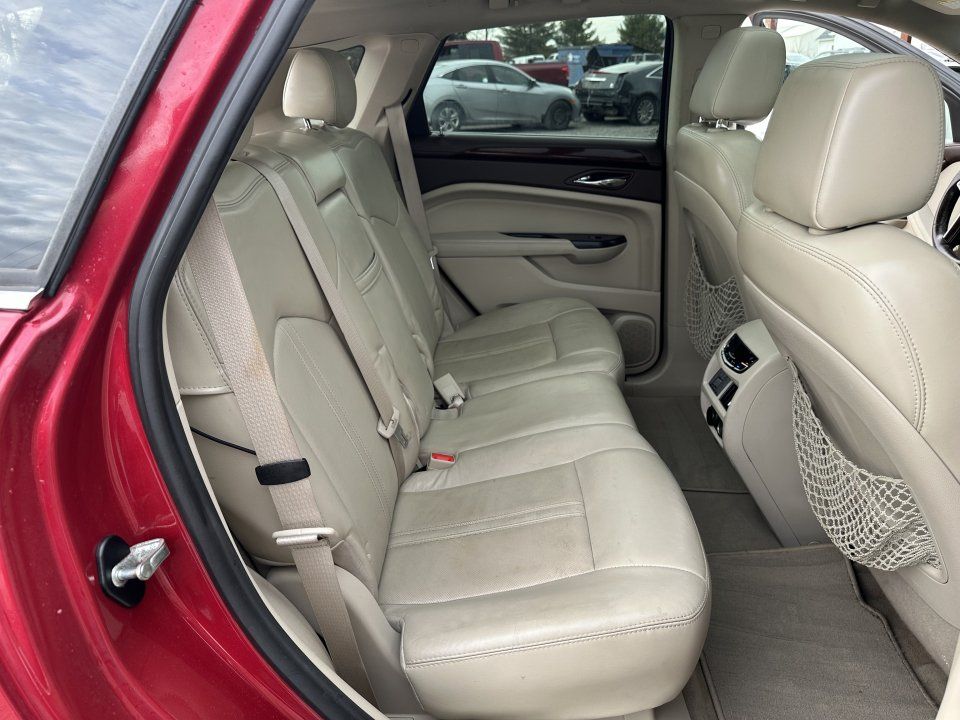 Used 2016 Cadillac SRX Premium FWD image 18