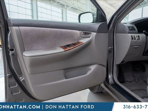 Used 2005 Toyota Corolla image 10