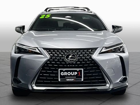 Used 2025 Lexus UX 300h FWD w/ Accessory Package (Z2) image 4