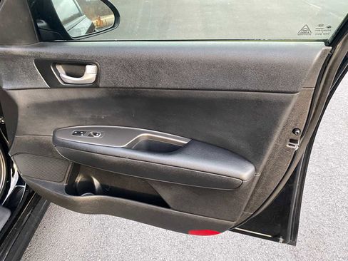Used 2019 Kia Optima S image 36