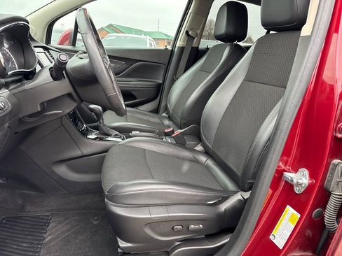 Used 2022 Buick Encore Preferred w/ Safety Package II image 15