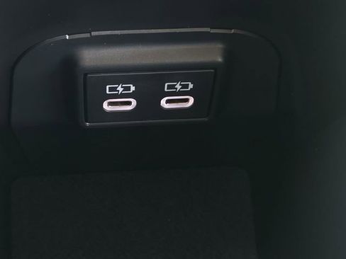 Used 2025 Toyota RAV4 LE image 24