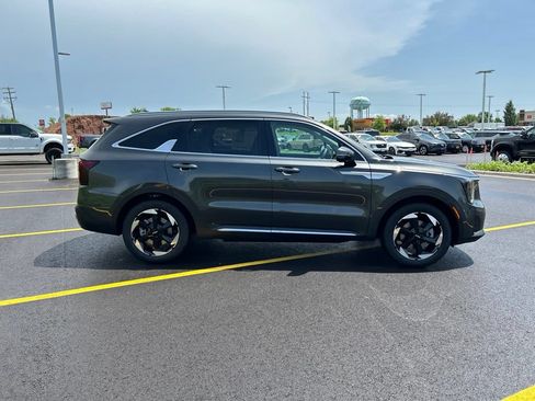 New 2026 Kia Sorento EX AWD/4WD image 5