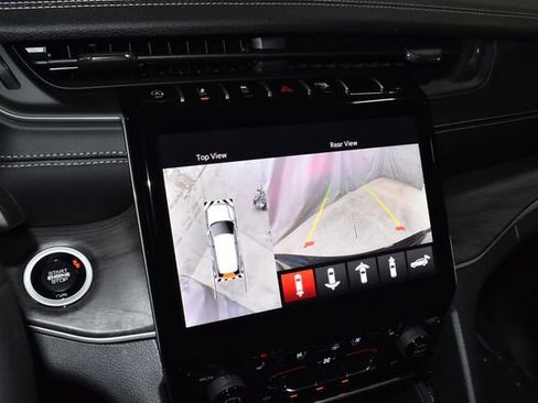 New 2025 Jeep Grand Cherokee L Limited w/ Luxury Tech Group II image 15