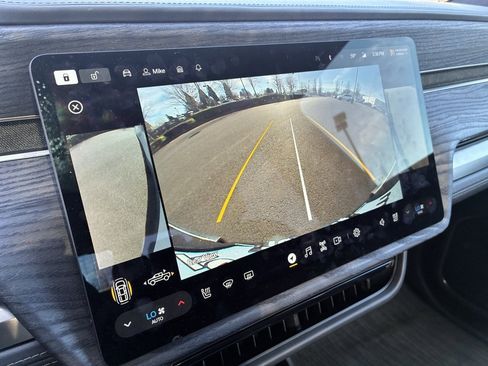 Used 2024 Rivian R1T Adventure image 18