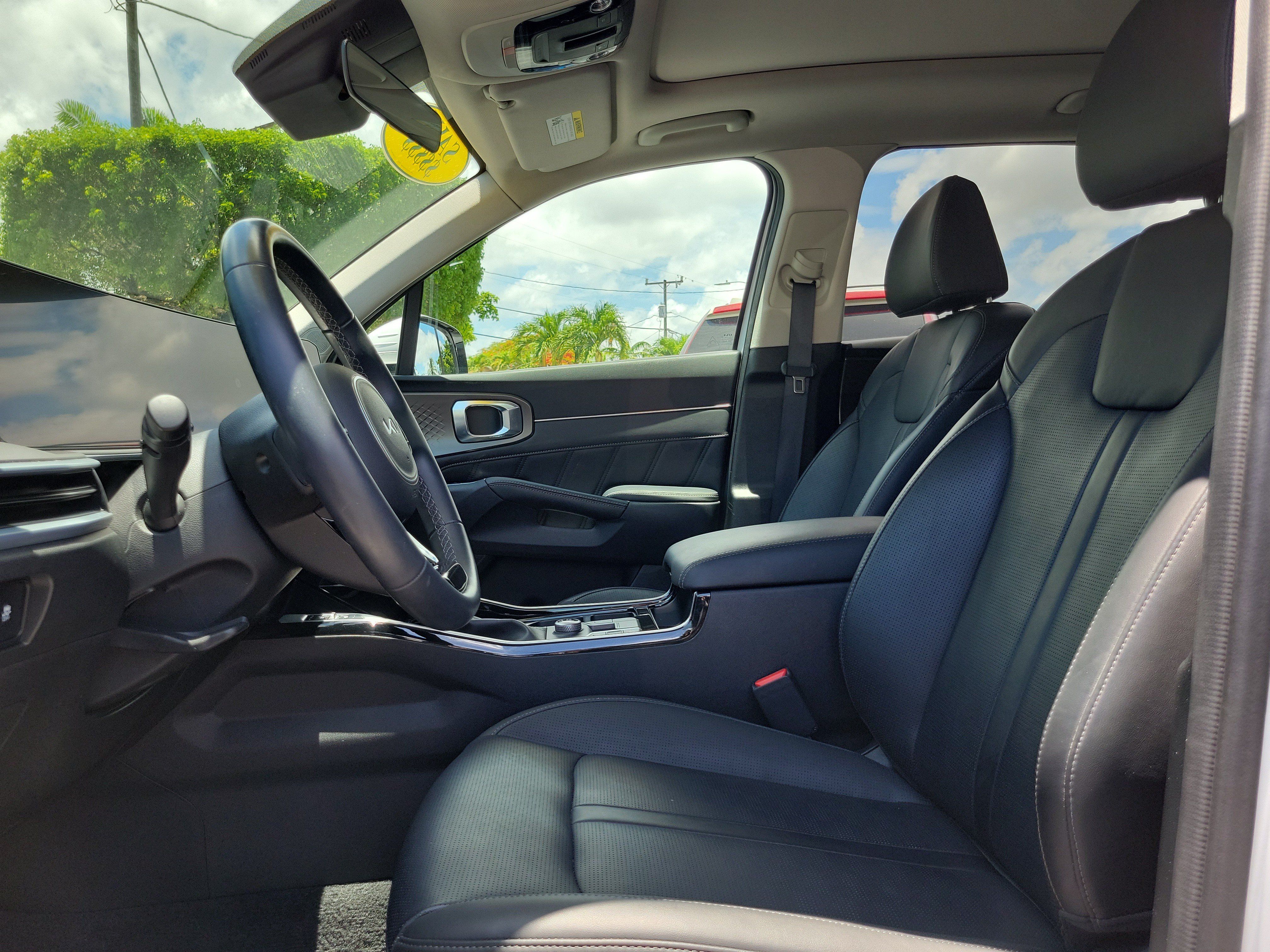 Used 2025 Kia Sorento SX FWD image 24