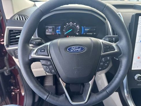 Used 2022 Ford Edge Titanium w/ Equipment Group 301A AWD/4WD image 30