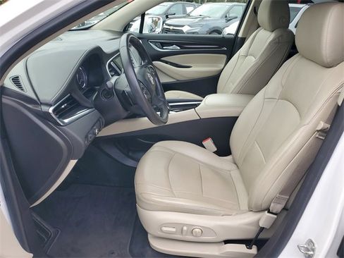 Used 2018 Buick Enclave Essence image 20