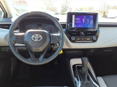 Used 2024 Toyota Corolla LE image 17